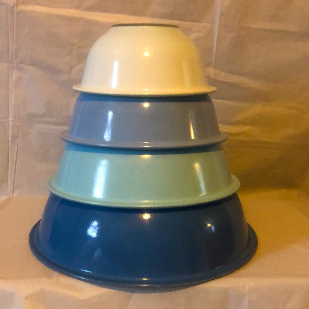 Farmhouse Moody Blues - differing Shades of Blue Pyrex Corning ware mixing bowls